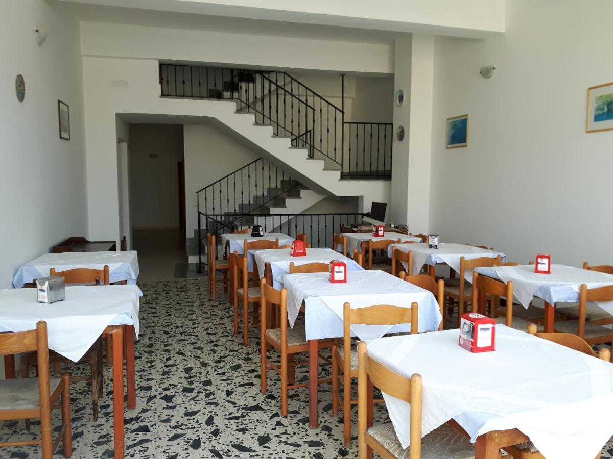 Hotel Parigino Palinuro Zewnętrze zdjęcie