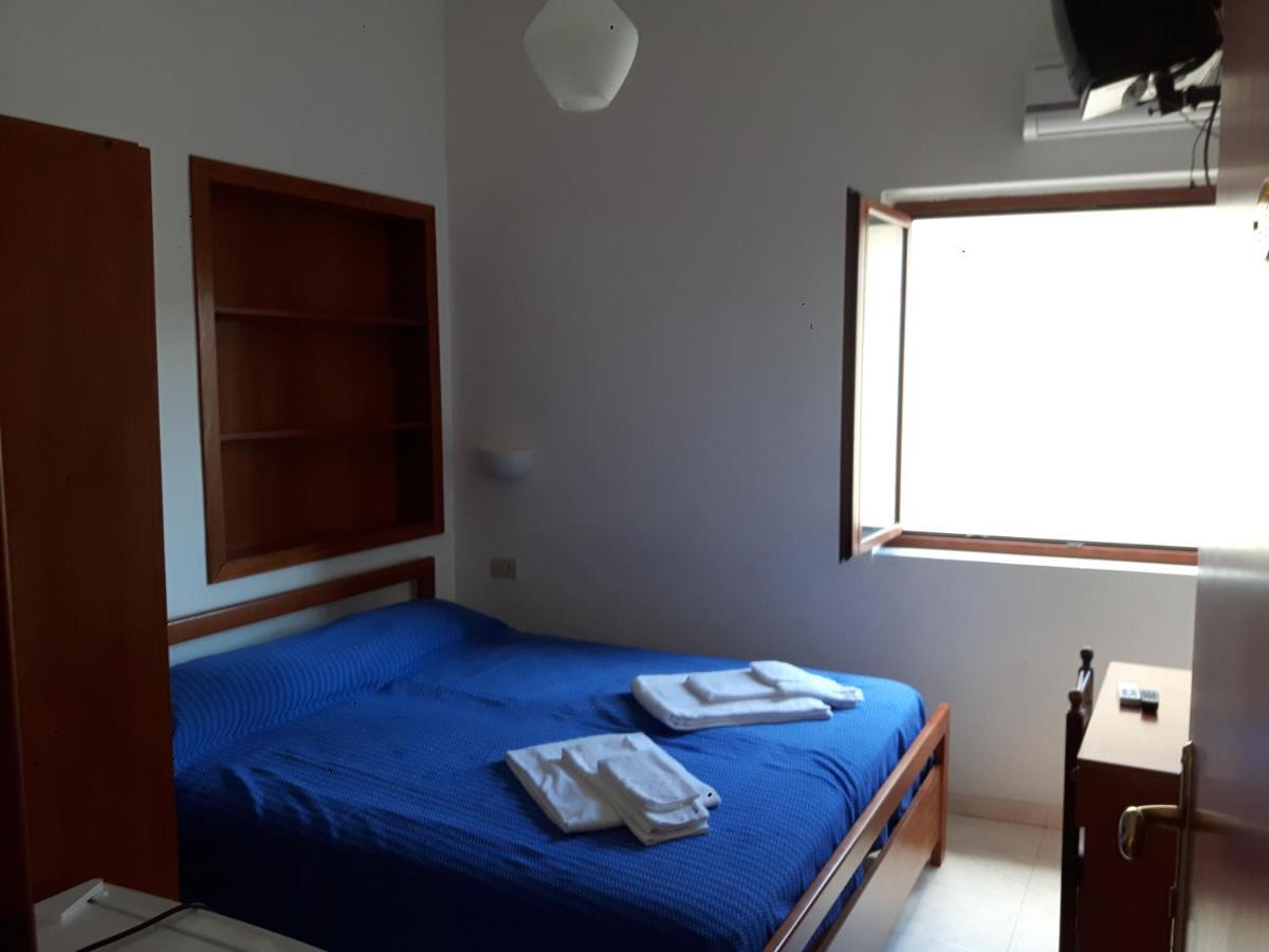 Hotel Parigino Palinuro Zewnętrze zdjęcie