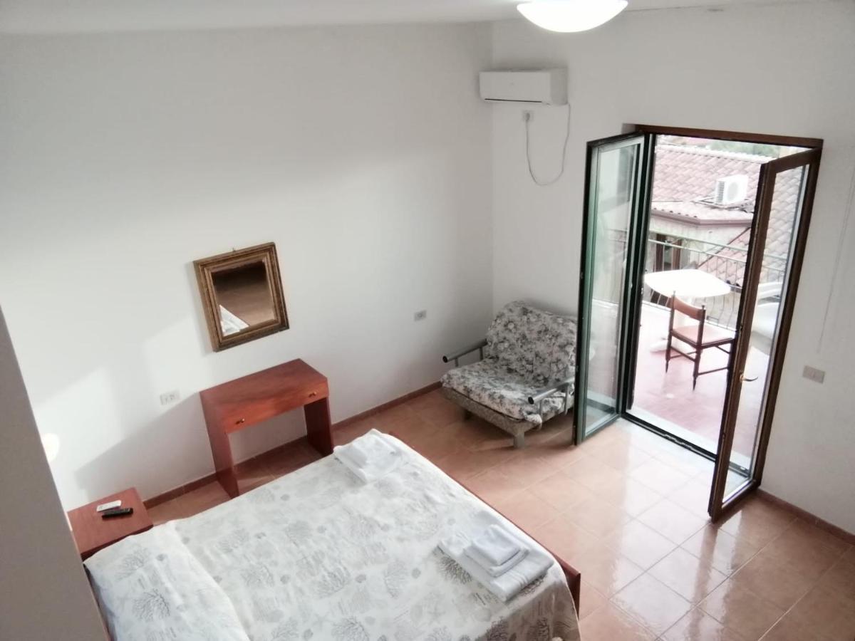 Hotel Parigino Palinuro Zewnętrze zdjęcie